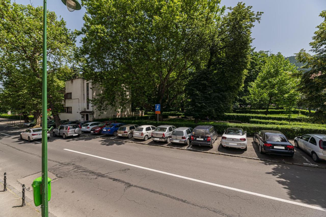 Sabin Apartments Private Parking Брашов Екстериор снимка